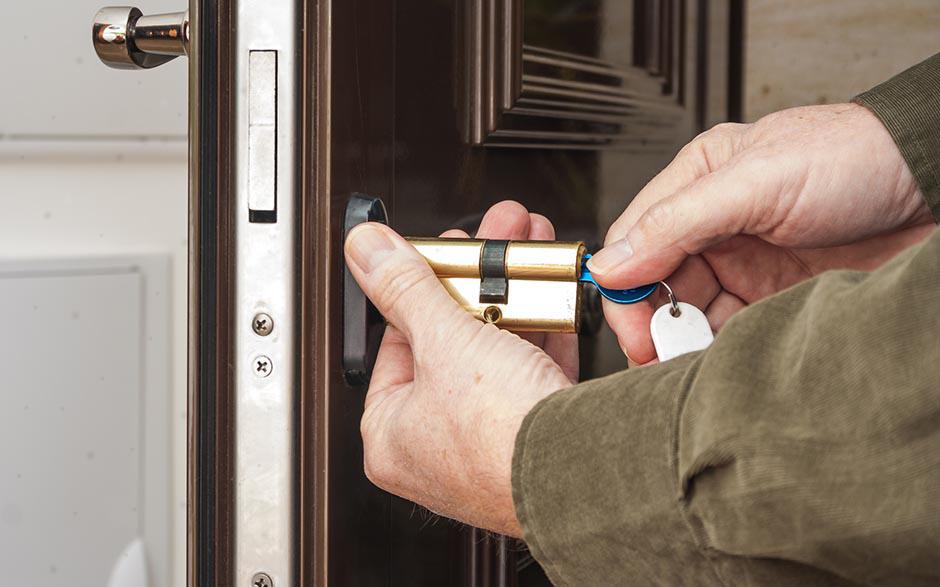 heure serrurier ouverture de porte Cergy